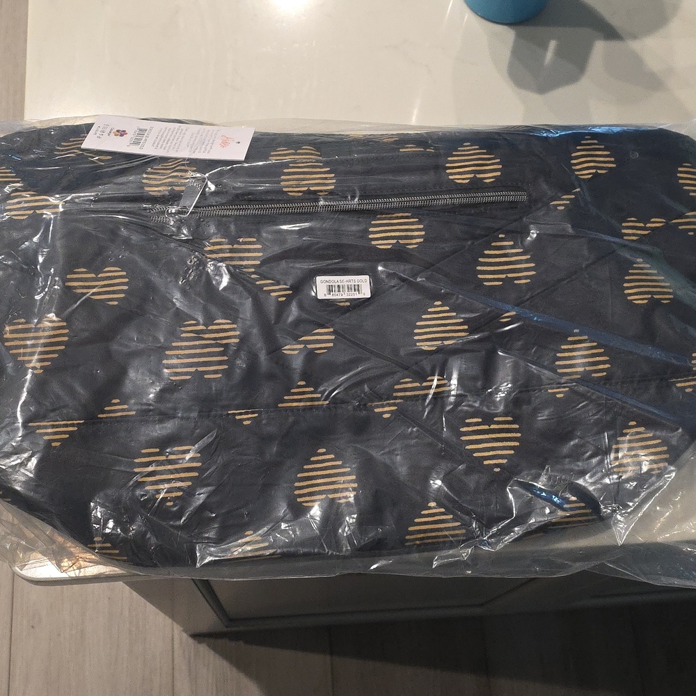 Lug Gondola SE In Hearts Gold Still In Plastic